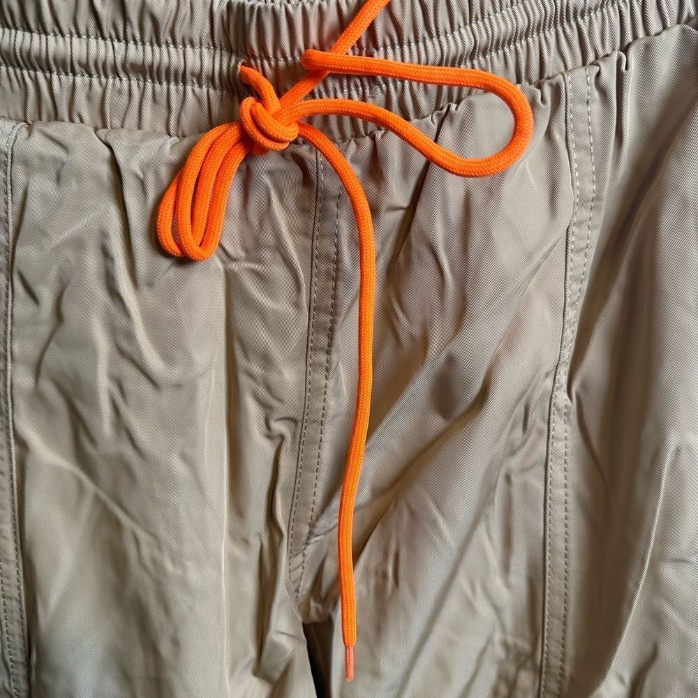 NWT EPTM USA Men’s Adjustable Elastic Cord Hyper Jogger Pants Tan - Size Small - Picture 7 of 8